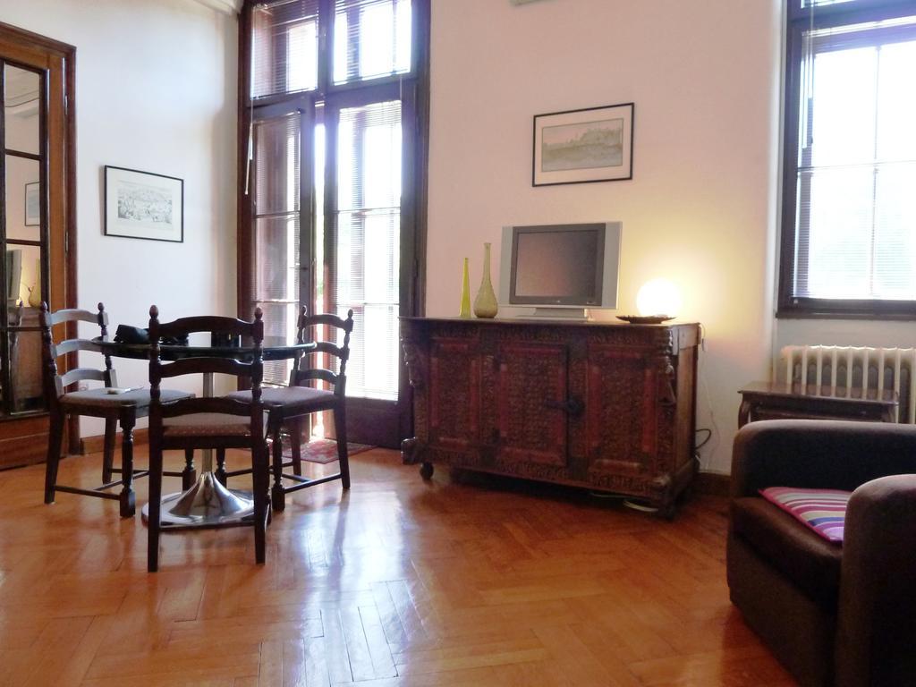 Apartment Parliament Park Belgrado Exterior foto
